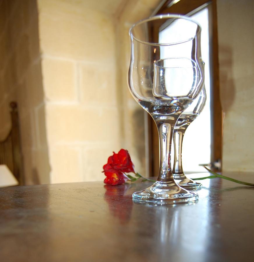 Mood Farmhouse Mythology Għarb Exteriör bild