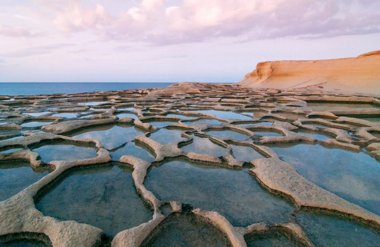 Mood Farmhouse Mythology Għarb Exteriör bild