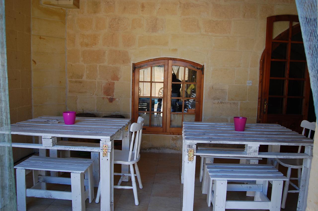 Mood Farmhouse Mythology Għarb Exteriör bild